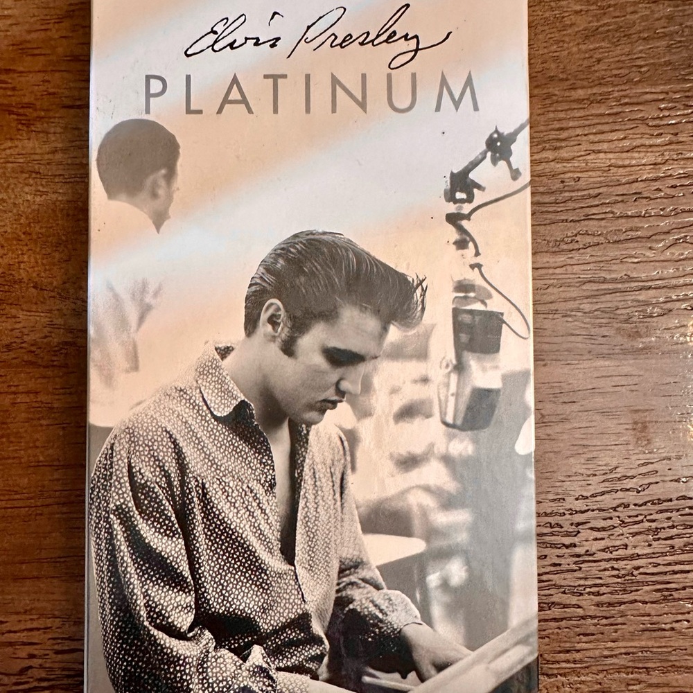 Elvis Presley Platinum A Life In Music Album 4 CDs